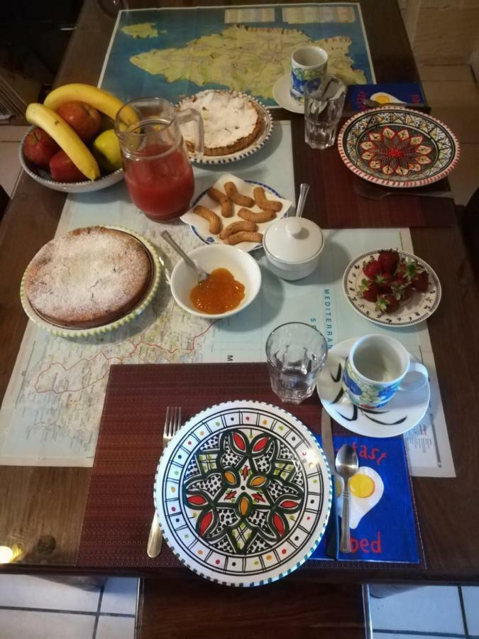 Arkati Literary B&B Sannat Eksteriør bilde
